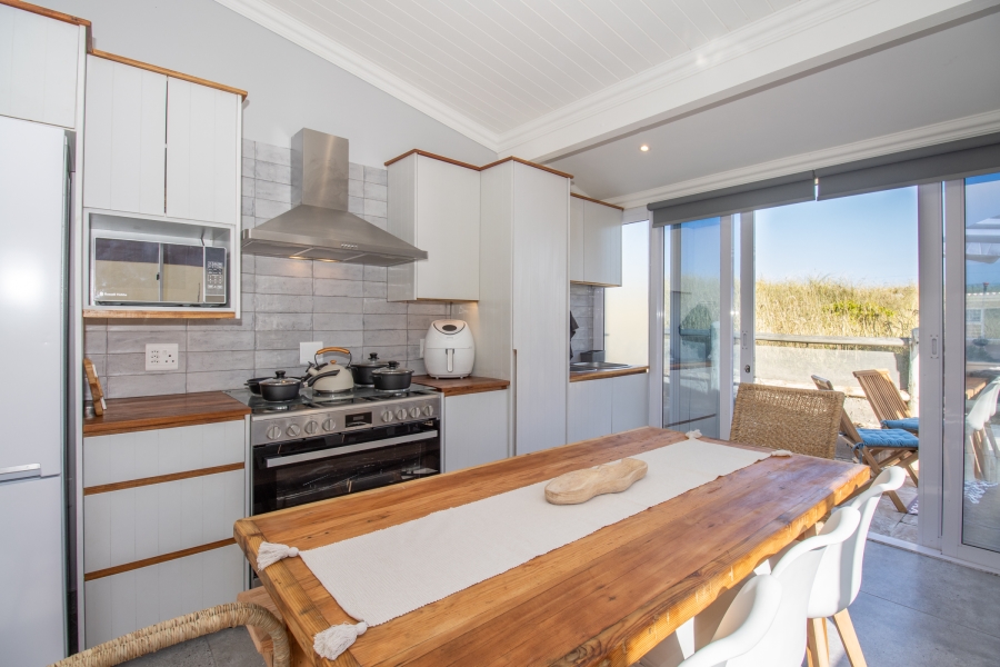 2 Bedroom Property for Sale in Fish Hoek Western Cape